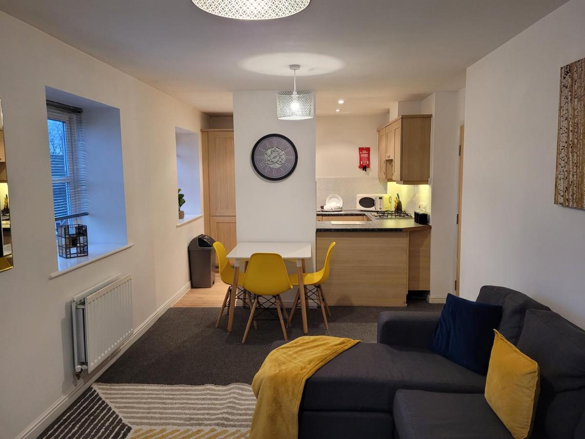 Catchpole Stays Abbey Field Apartment- A Lovely 2 Bed Apartment With Field Views Near Colchester Town Centre Buitenkant foto